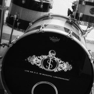 kommt und feiert mit uns🤘